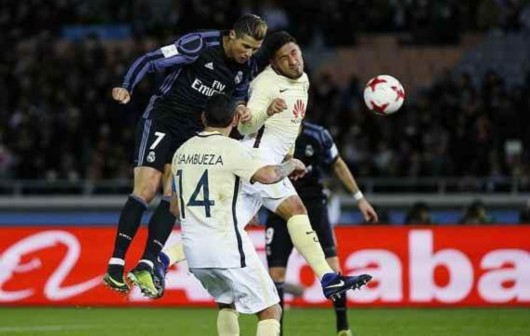 英超中场稳 英超中场稳