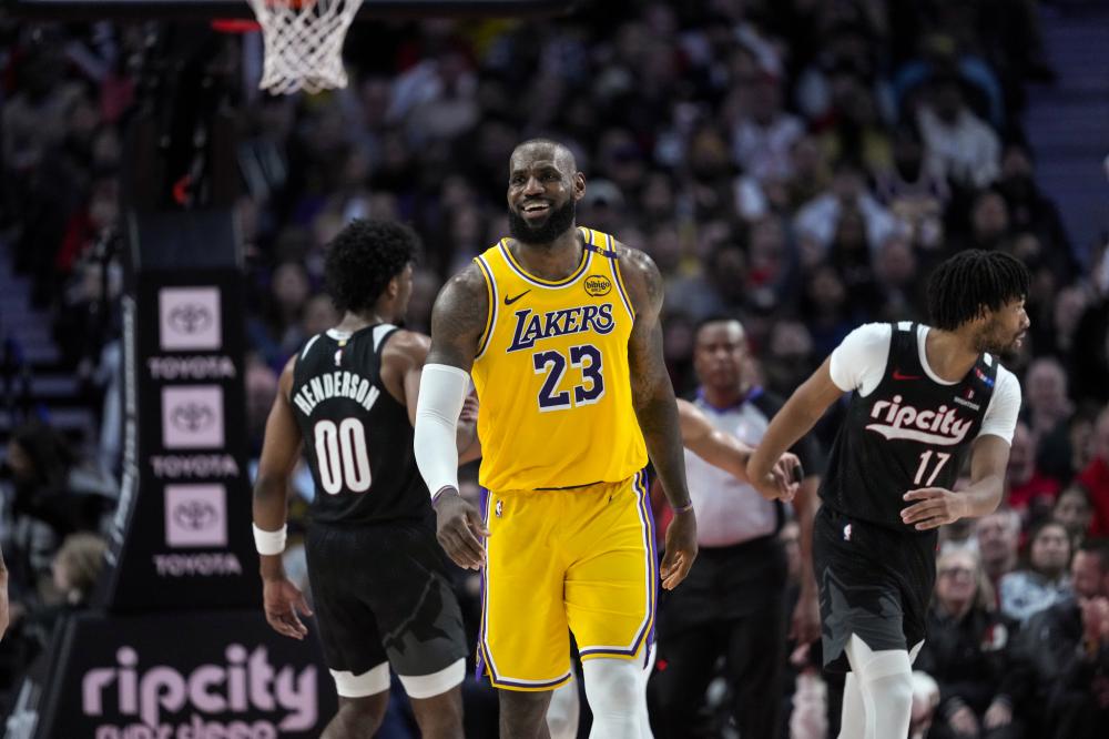 防守陷入被 防守陷入被