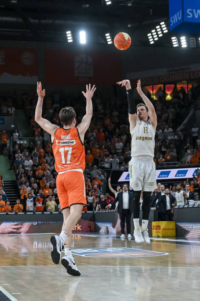 为球队中坚 为球队中坚